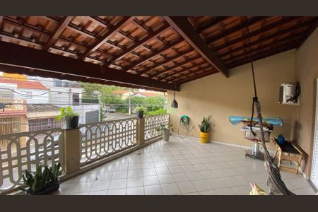 Casa à venda com 230m², 3 quartos e 3 vagasSuite Varanda