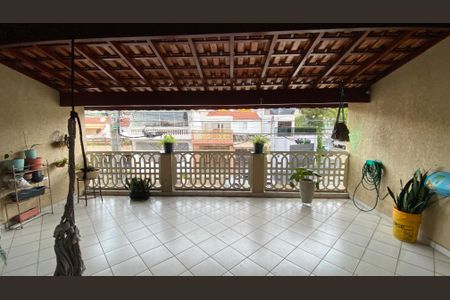 Casa à venda com 230m², 3 quartos e 3 vagasSuite Varanda