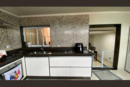 Casa à venda com 230m², 3 quartos e 3 vagasCozinha