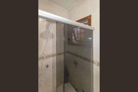 Casa à venda com 104m², 3 quartos e 3 vagasBanheiro