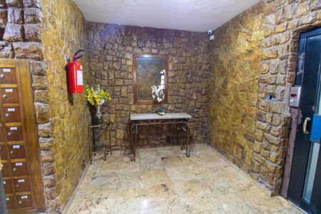 Apartamento à venda com 64m², 2 quartos e 1 vaga Apartamento à venda com 64m², 2 quartos e 1 vagaPortaria