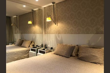 Apartamento à venda com 221m², 4 quartos e 4 vagas