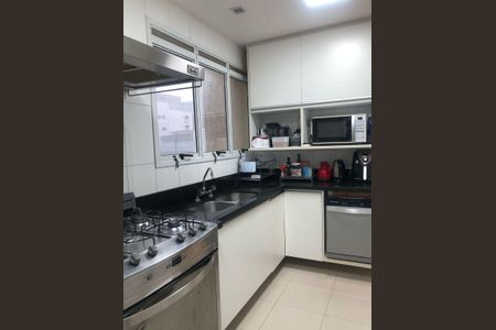 Apartamento à venda com 221m², 4 quartos e 4 vagas