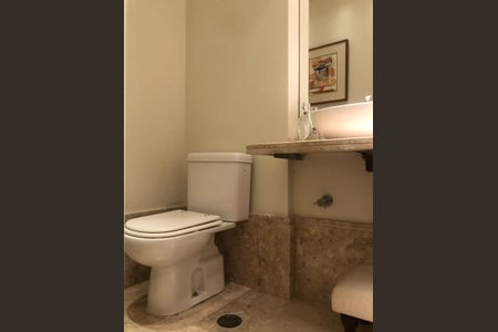 Apartamento à venda com 221m², 4 quartos e 4 vagas