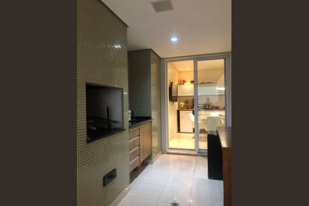 Apartamento à venda com 221m², 4 quartos e 4 vagas