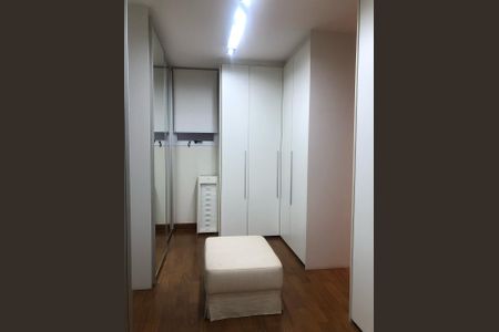 Apartamento à venda com 221m², 4 quartos e 4 vagas