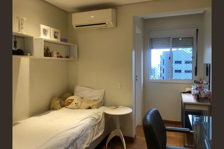 Apartamento à venda com 221m², 4 quartos e 4 vagas