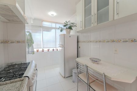 Cozinha de apartamento para alugar com 4 quartos, 136m² em Consolação, São Paulo