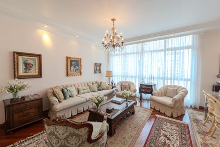 Apartamento para alugar com 4 quartos, 136m² em Consolação, São Paulo