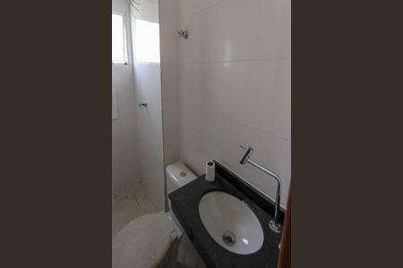 Apartamento à venda com 35m², 2 quartos e sem vaga Apartamento à venda com 35m², 2 quartos e sem vagaBanheiro