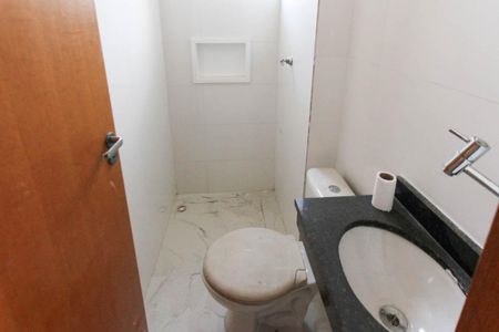 Apartamento à venda com 35m², 2 quartos e sem vaga Apartamento à venda com 35m², 2 quartos e sem vagaBanheiro