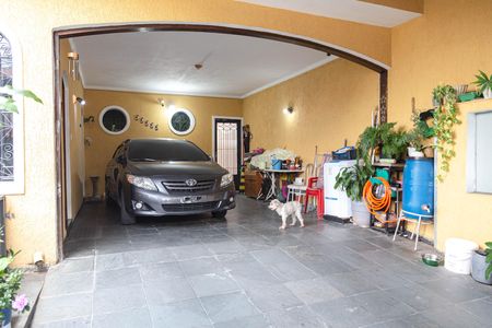 Casa à venda com 255m², 5 quartos e 3 vagasGaragem