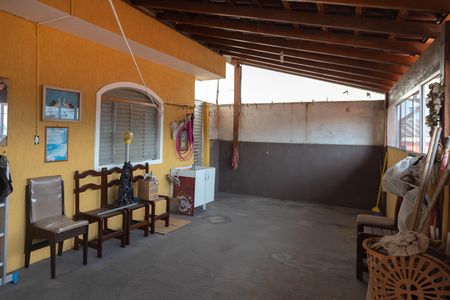 Casa à venda com 255m², 5 quartos e 3 vagasChurrasqueira - Casa 1