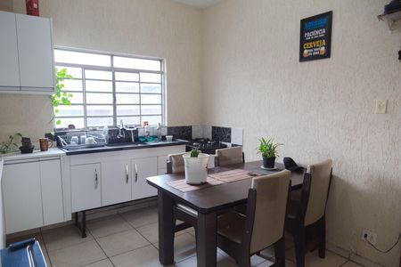 Casa à venda com 255m², 5 quartos e 3 vagasCozinha - Casa 2