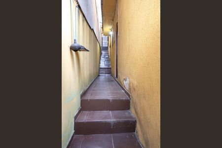 Casa à venda com 255m², 5 quartos e 3 vagasEscada