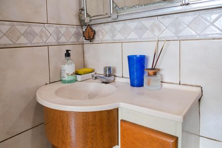Casa à venda com 255m², 5 quartos e 3 vagasBanheiro Social - Casa 1