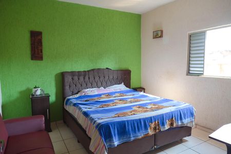 Casa à venda com 255m², 5 quartos e 3 vagasQuarto 1 - Casa 2