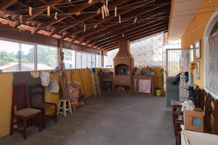 Casa à venda com 255m², 5 quartos e 3 vagasChurrasqueira - Casa 1