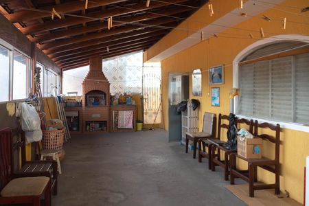 Casa à venda com 255m², 5 quartos e 3 vagasChurrasqueira - Casa 1