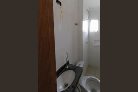Apartamento à venda com 35m², 2 quartos e sem vaga Apartamento à venda com 35m², 2 quartos e sem vagaBanheiro