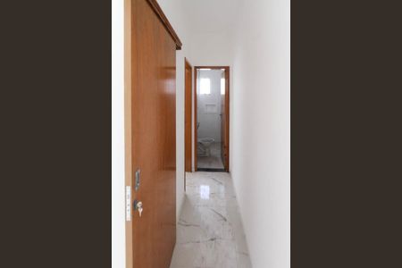 Apartamento à venda com 35m², 2 quartos e sem vaga Apartamento à venda com 35m², 2 quartos e sem vagaCorredor