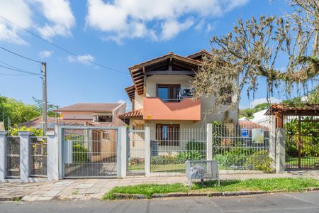 Casa de condomínio para alugar com 64m², 2 quartos e 1 vaga Casa de condomínio para alugar com 64m², 2 quartos e 1 vagaFachada