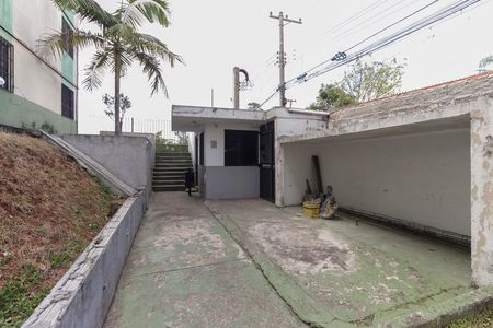 Apartamento para alugar com 75m², 2 quartos e sem vaga Apartamento para alugar com 75m², 2 quartos e sem vagaEntrada