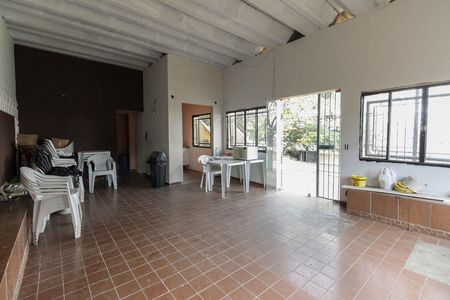 Apartamento para alugar com 75m², 2 quartos e sem vaga Apartamento para alugar com 75m², 2 quartos e sem vagaÁrea comum - Salão de festas