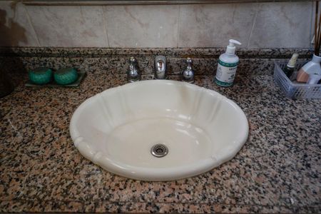 Casa à venda com 320m², 6 quartos e 1 vagaBanheiro 2