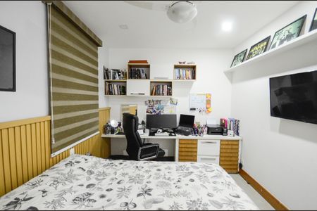 Casa à venda com 320m², 6 quartos e 1 vagaSuíte