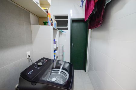 Casa à venda com 320m², 6 quartos e 1 vagaÁrea de Serviço 2