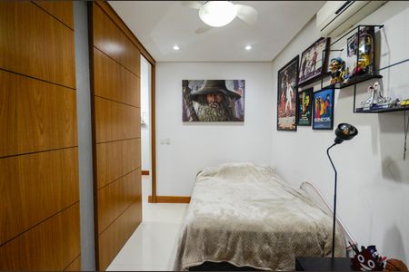 Casa à venda com 320m², 6 quartos e 1 vagaQuarto 5