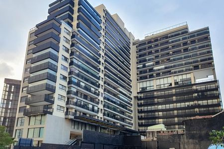 Apartamento à venda com 42m², 1 quarto e 1 vaga Apartamento à venda com 42m², 1 quarto e 1 vagaFachada