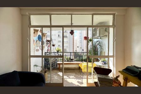 Apartamento para alugar com 140m², 3 quartos e 1 vaga Apartamento para alugar com 140m², 3 quartos e 1 vagaSacada