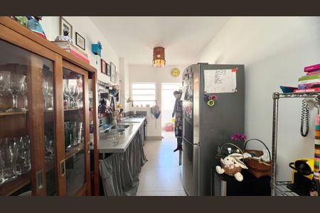 Apartamento para alugar com 140m², 3 quartos e 1 vaga Apartamento para alugar com 140m², 3 quartos e 1 vagaCozinha