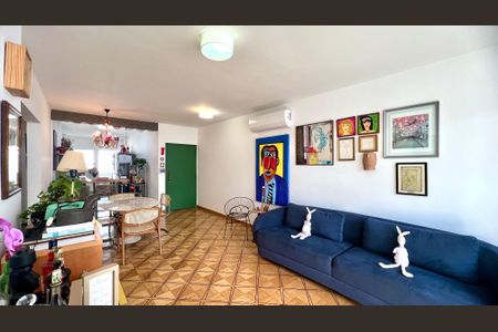 Apartamento para alugar com 140m², 3 quartos e 1 vaga Apartamento para alugar com 140m², 3 quartos e 1 vagaSala