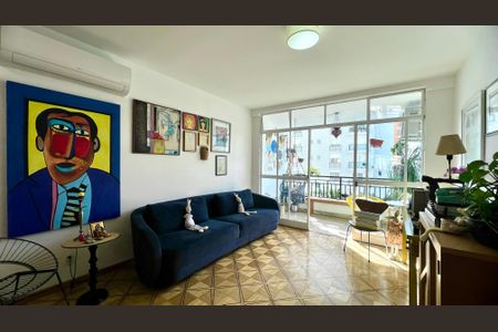 Apartamento para alugar com 140m², 3 quartos e 1 vaga Apartamento para alugar com 140m², 3 quartos e 1 vagaSala