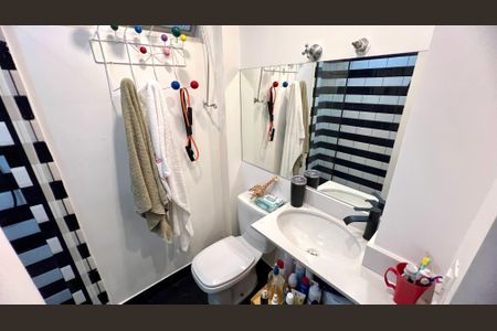 Apartamento para alugar com 140m², 3 quartos e 1 vaga Apartamento para alugar com 140m², 3 quartos e 1 vagaBanheiro da Suíte 2