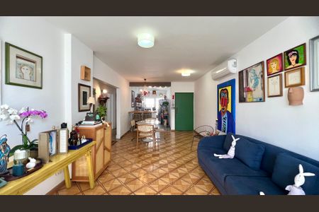 Apartamento para alugar com 140m², 3 quartos e 1 vaga Apartamento para alugar com 140m², 3 quartos e 1 vagaSala