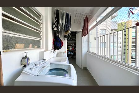 Apartamento para alugar com 140m², 3 quartos e 1 vaga Apartamento para alugar com 140m², 3 quartos e 1 vagaÁrea de Serviço