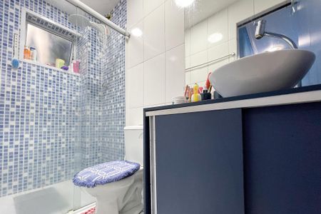 Apartamento à venda com 82m², 2 quartos e 1 vagaBanheiro Social