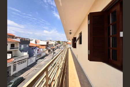 Apartamento à venda com 202m², 2 quartos e 2 vagasVaranda integrativa entre a sala, quarto e suíte