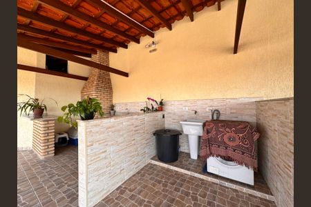 Apartamento à venda com 202m², 2 quartos e 2 vagasLavanderia