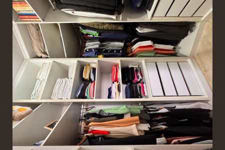 Apartamento à venda com 202m², 2 quartos e 2 vagasCloset suite