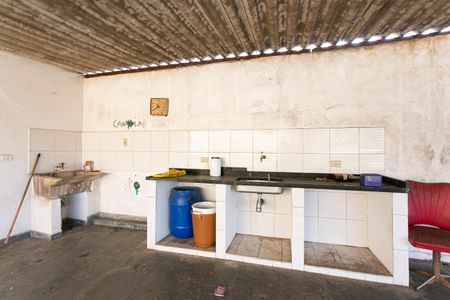 Casa à venda com 230m², 4 quartos e 1 vaga Casa à venda com 230m², 4 quartos e 1 vagaÁrea de Serviço