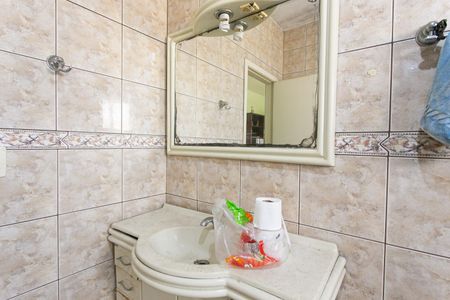 Casa à venda com 230m², 4 quartos e 1 vaga Casa à venda com 230m², 4 quartos e 1 vagaBanheiro