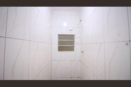 Apartamento para alugar com 25m², 2 quartos e sem vaga Apartamento para alugar com 25m², 2 quartos e sem vagaBanheiro Social