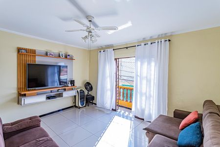 Casa à venda com 115m², 3 quartos e 2 vagas Casa à venda com 115m², 3 quartos e 2 vagasSala