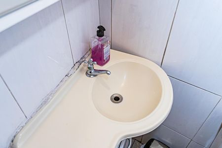 Casa à venda com 115m², 3 quartos e 2 vagas Casa à venda com 115m², 3 quartos e 2 vagasBanheiro suite