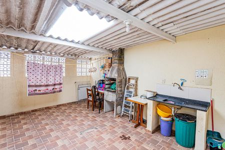 Casa à venda com 115m², 3 quartos e 2 vagas Casa à venda com 115m², 3 quartos e 2 vagasÁrea de serviço e churrasqueira